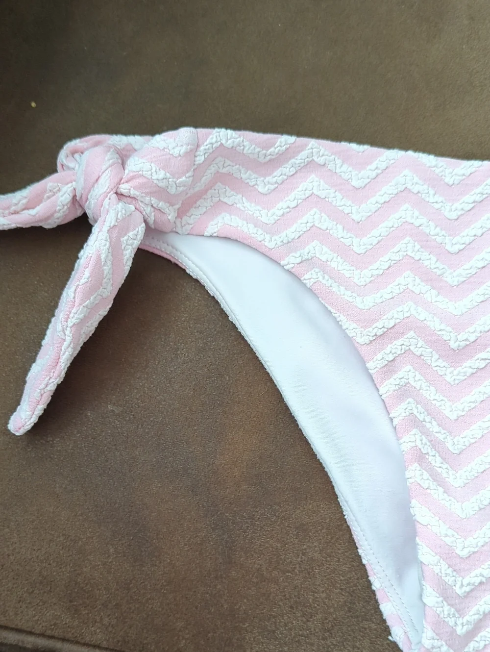 Lovers + Friends Pink/White Sweet Chevron "Shayk" One-Shoulder Tie Bikini Sz XS - Picture 7 of 10